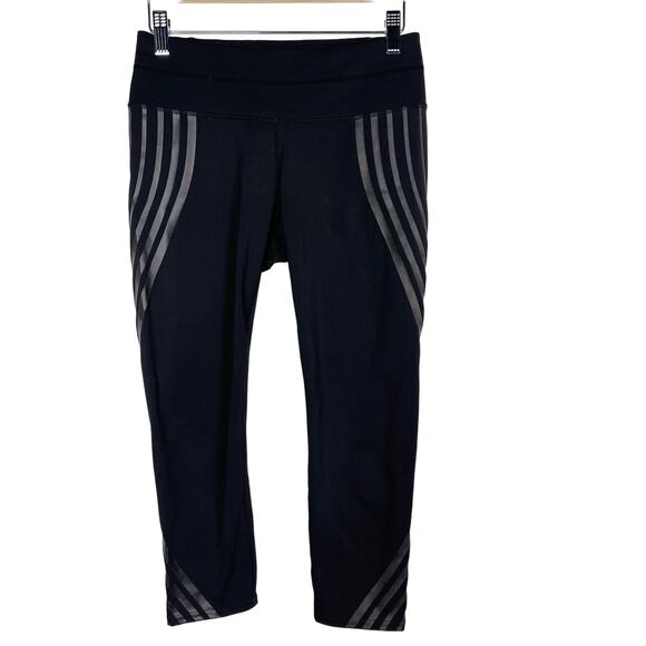 Athleta Small S Black Gel Sonar Striped Capri Leggings Workout Tights Activewear - Picture 1 of 9